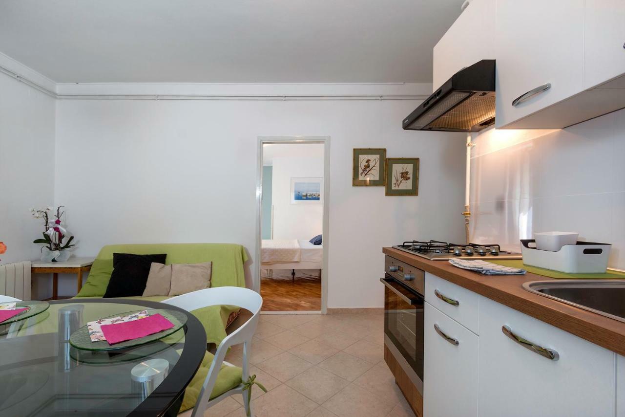 Apartments Ariana プーラ エクステリア 写真