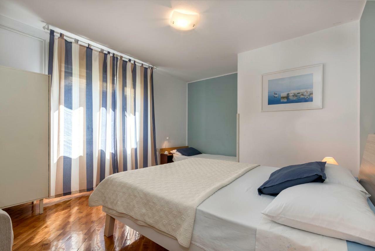 Apartments Ariana プーラ エクステリア 写真